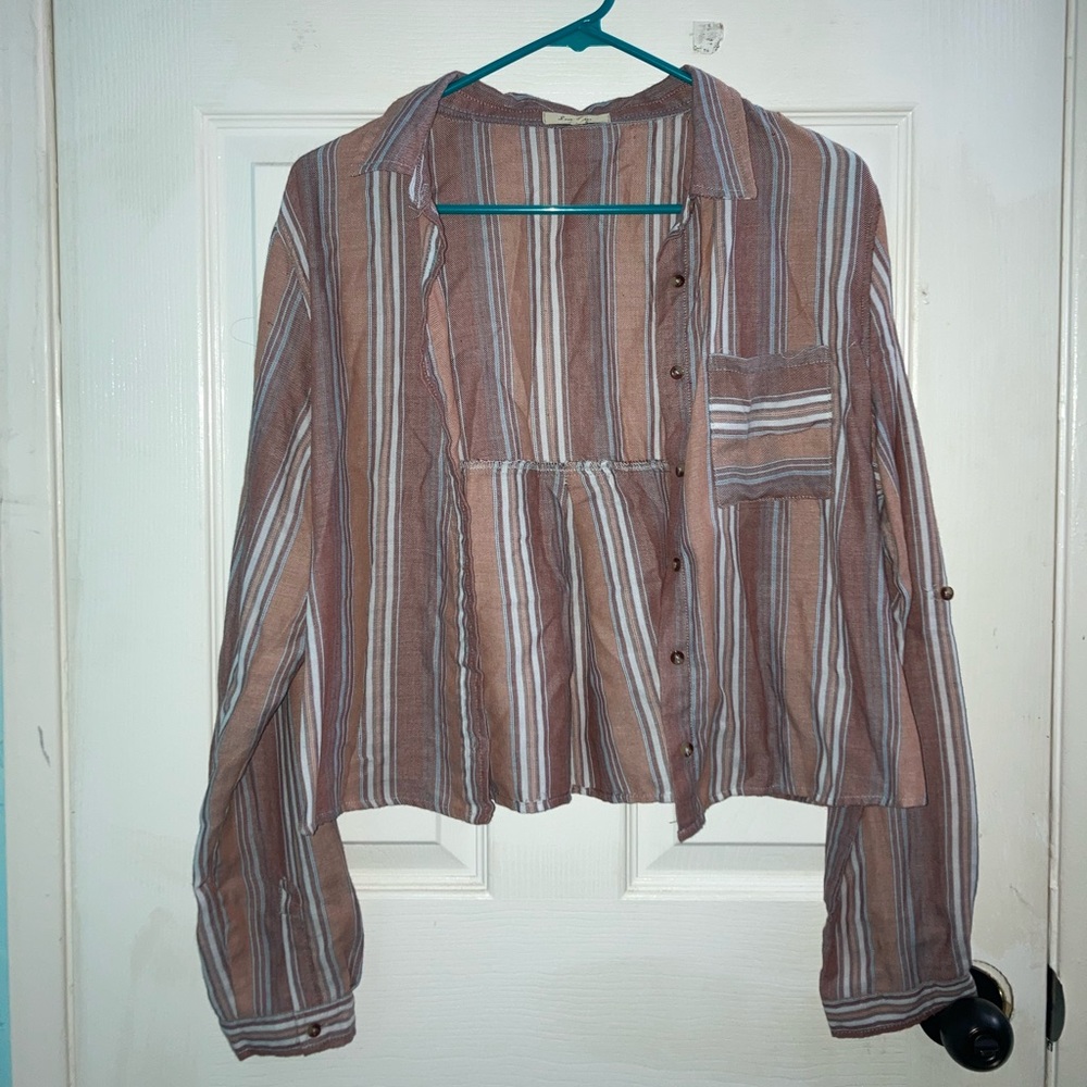 cropped button up size medium